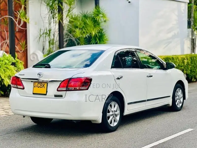 Toyota Premio G Superior NZT 260 2019