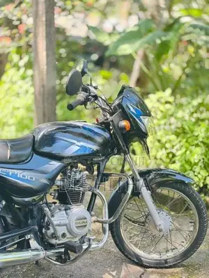 Bajaj CT100 2015