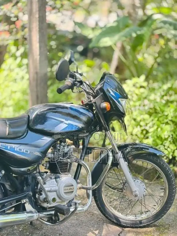 Bajaj CT100 2015