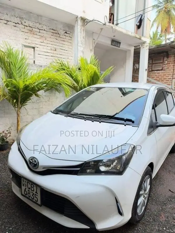 Toyota Vitz 2016