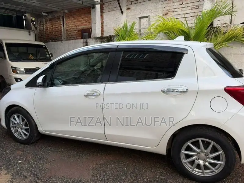 Toyota Vitz 2016