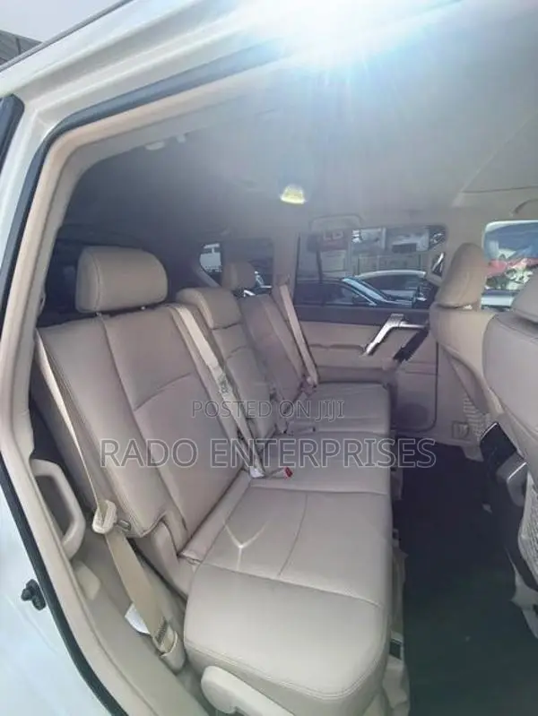 Toyota Land Cruiser Prado Black Edition 2023