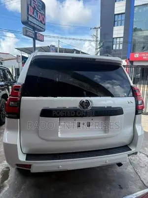 Toyota Land Cruiser Prado Black Edition 2023
