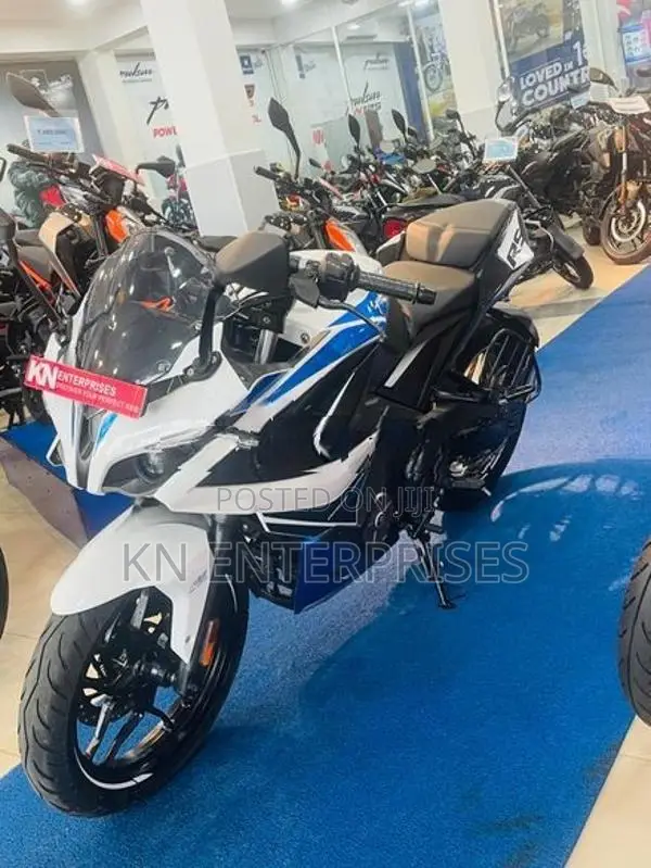 Bajaj Pulsar RS200 Brand New 2026