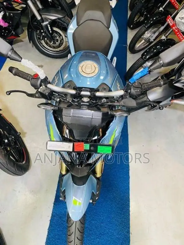 Bajaj Pulsar N160 Premium 2026