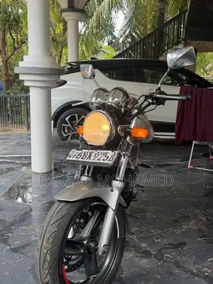 Honda Hornet 2021