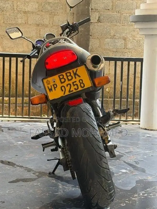 Honda Hornet 2021