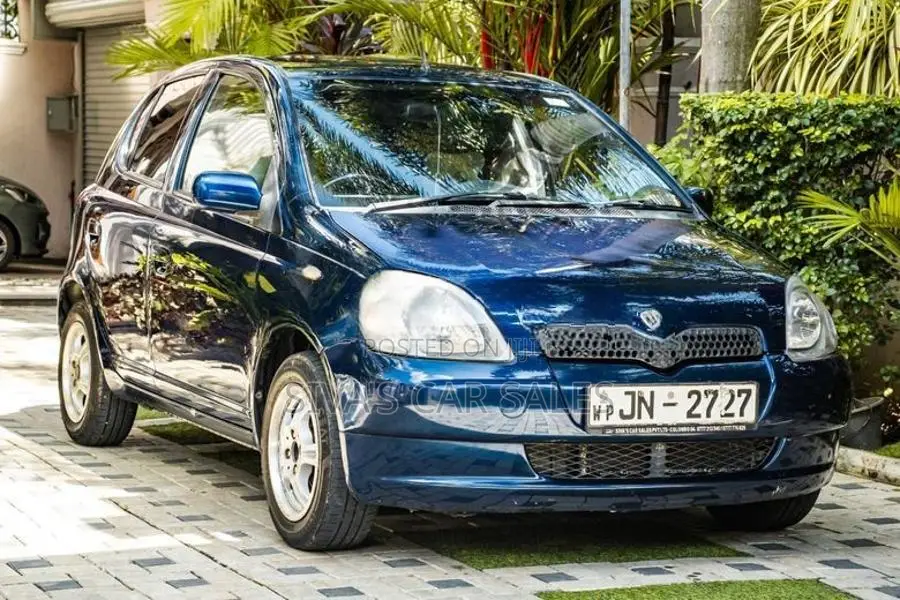 Toyota Vitz VVT-i 2001
