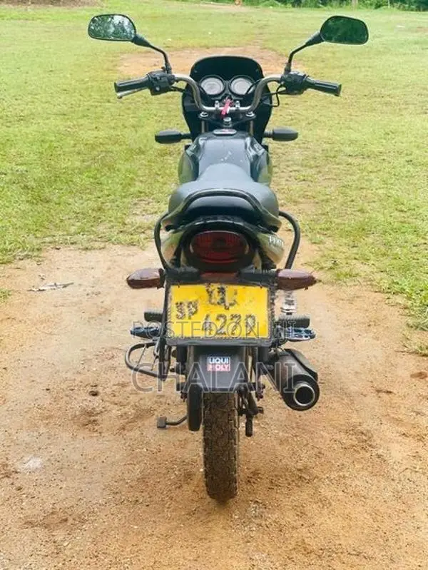 Bajaj Platina 100 2012
