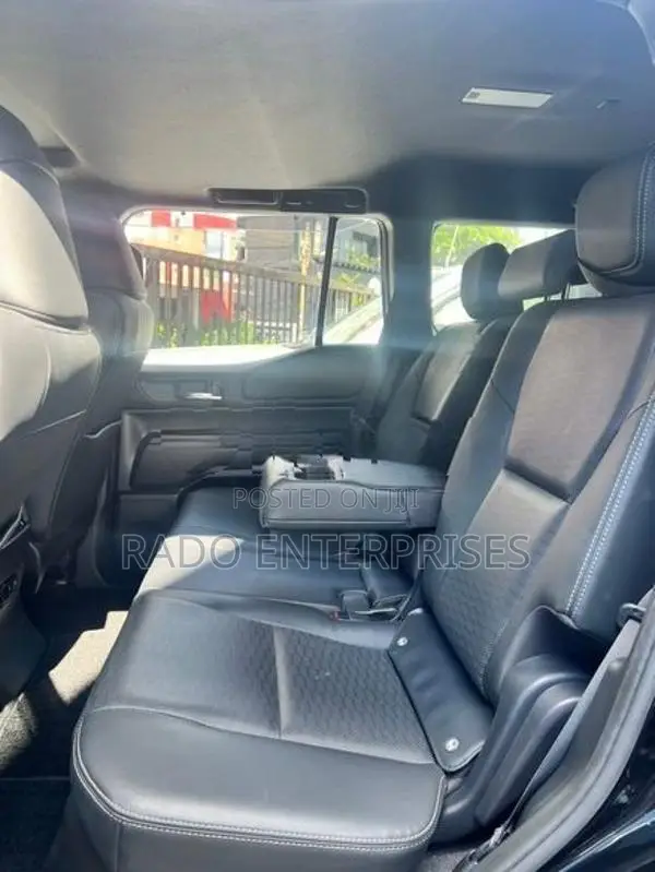 Toyota Land Cruiser Prado LC250ZX 2024