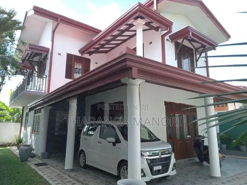 රනාල -නවීන දෙමහල් නිවස විකිණීමට