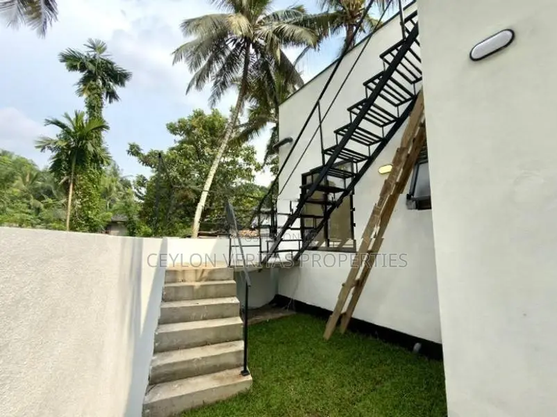 House For Sale In Kottawa - Diiyagama