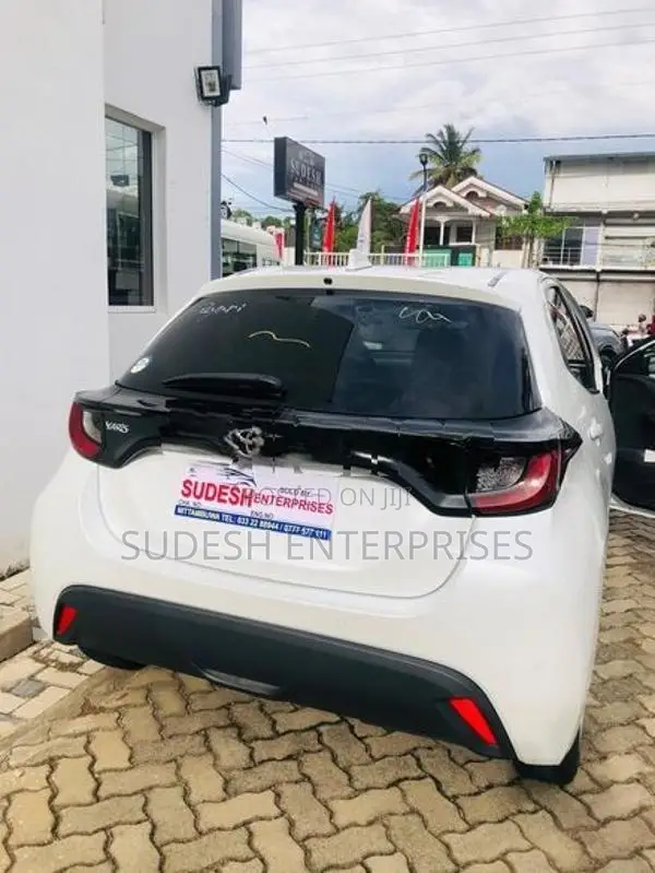 Toyota Yaris X 2024