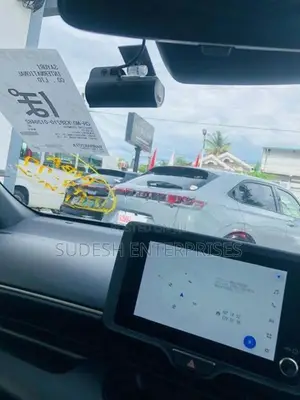 Toyota Yaris X 2024