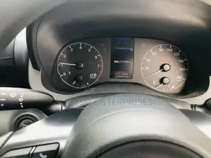 Toyota Yaris X 2024