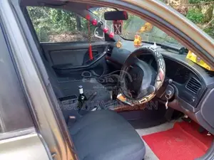 Hyundai Elantra 2001