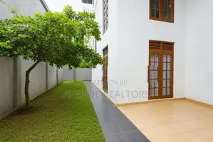 6 Bedroom Modern House for Sale in Kohuwala, Nugegoda (HS5038)