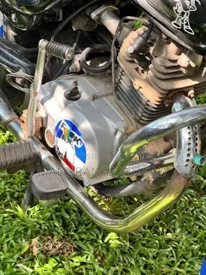 Bajaj CT100 2005