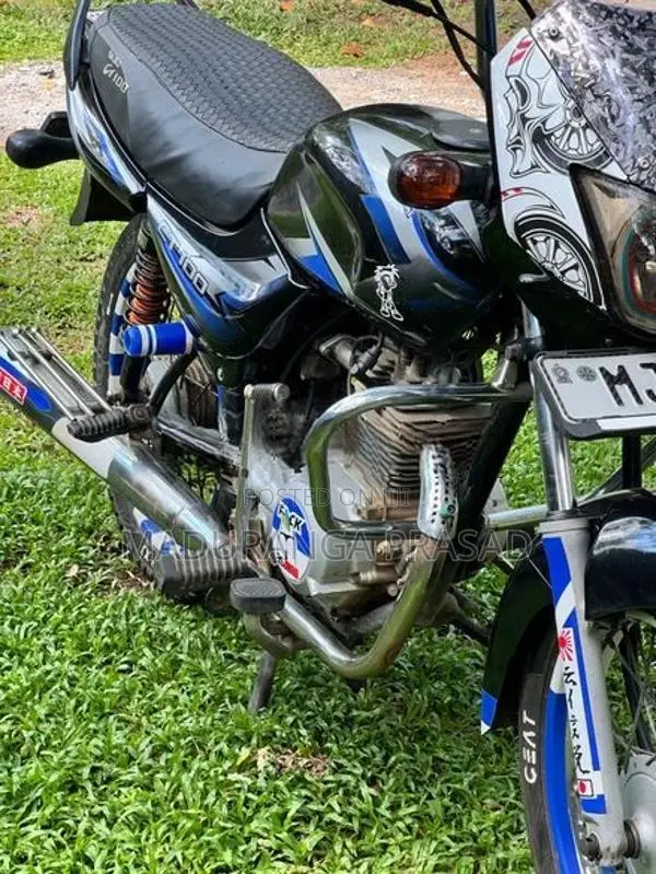 Bajaj CT100 2005