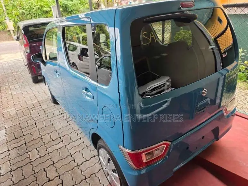 Suzuki Wagon R FX 2024