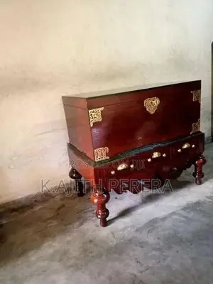 Antique Jackwood Pettagama