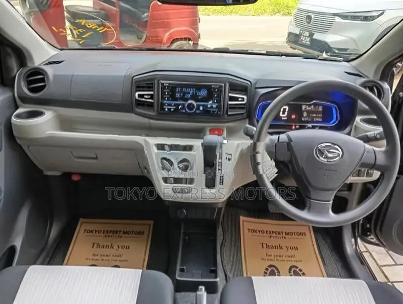 Daihatsu Mira X E:S SA3 2025