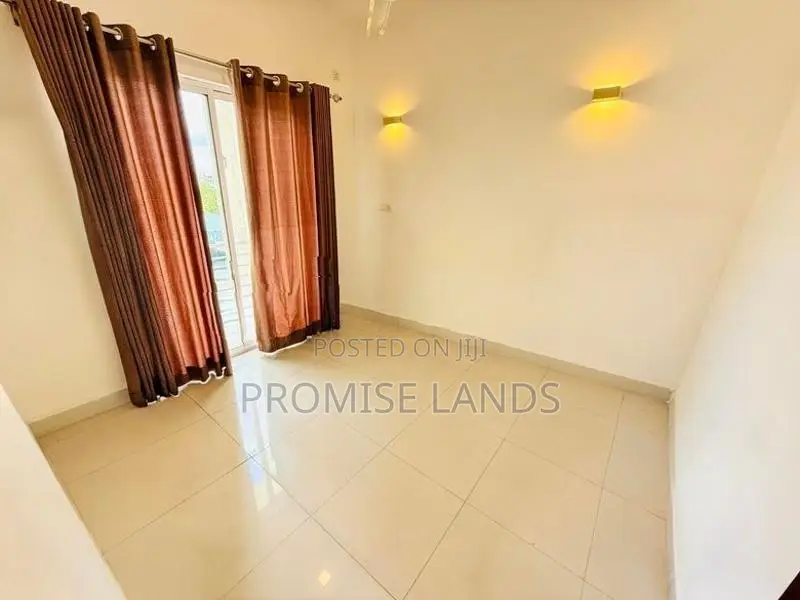 Luxury 3BR Apartment For Sale In Wattala