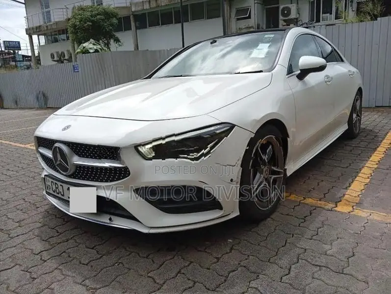 Mercedes Benz CLA 200 Plus 2019