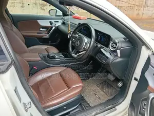 Mercedes Benz CLA 200 Plus 2019