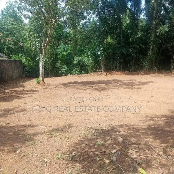 Land for sale Wathuragama