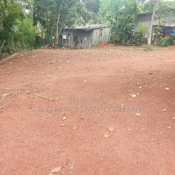 Land for sale Wathuragama