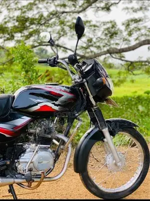 Bajaj CT100 2005