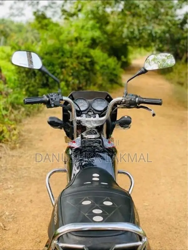 Bajaj CT100 2005