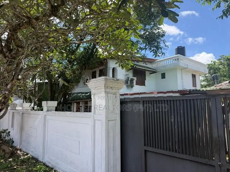 House with Land for Sale in Palawatte