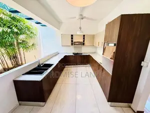 Architecture Luxury House For Sale In Wattala