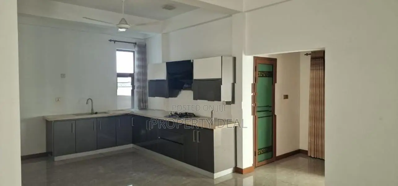 Apartment Building For Sale In Kottawa. - PDA452