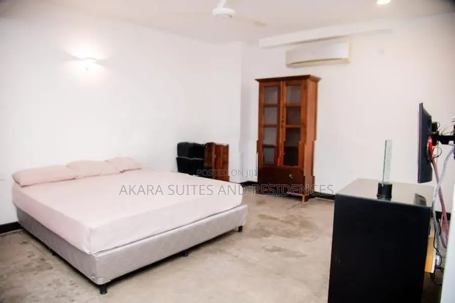6,000 Sq.ft Furnished House for Rent Colombo 05 - HL38333