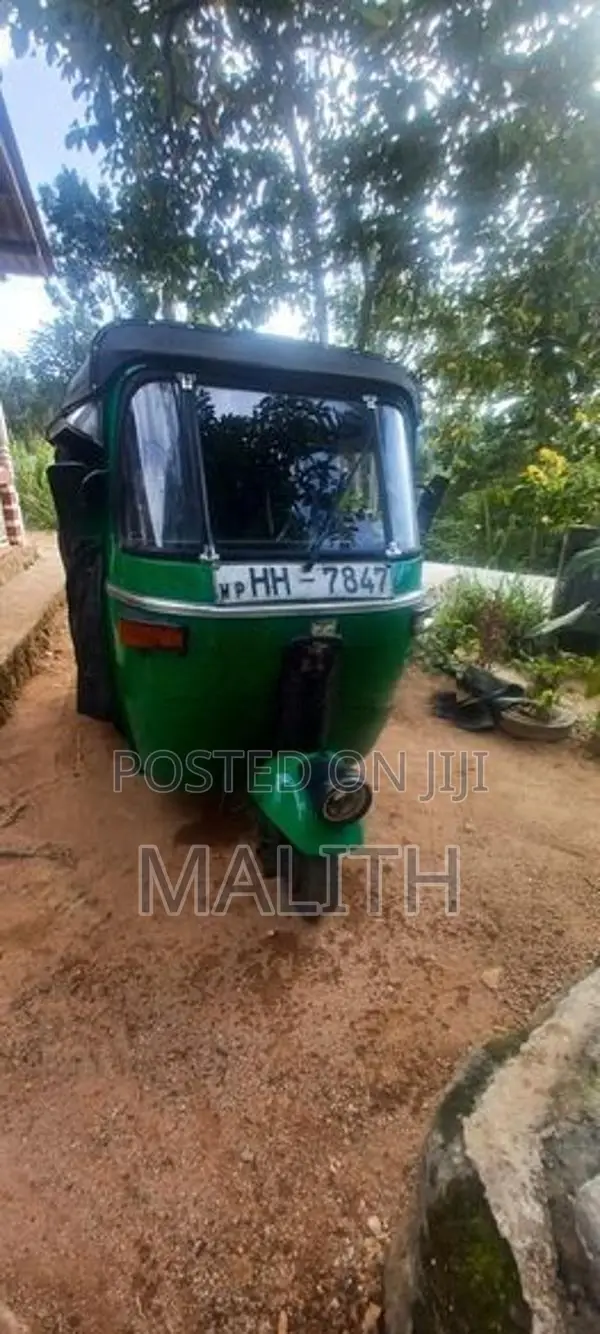 Bajaj RE 2003
