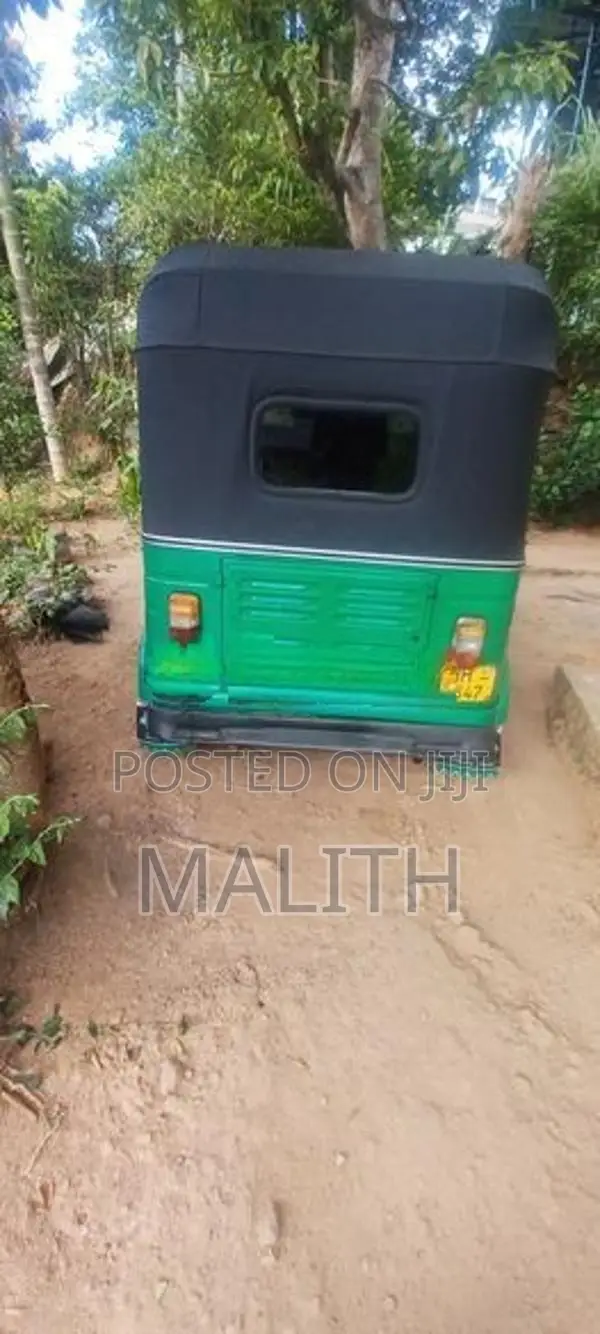 Bajaj RE 2003