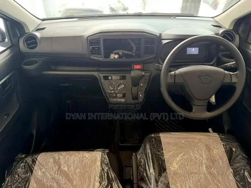 Daihatsu Mira L Grade 2026