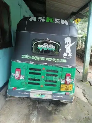 Bajaj RE 175cc 2010