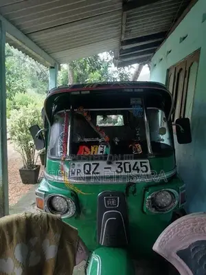 Bajaj RE 175cc 2010