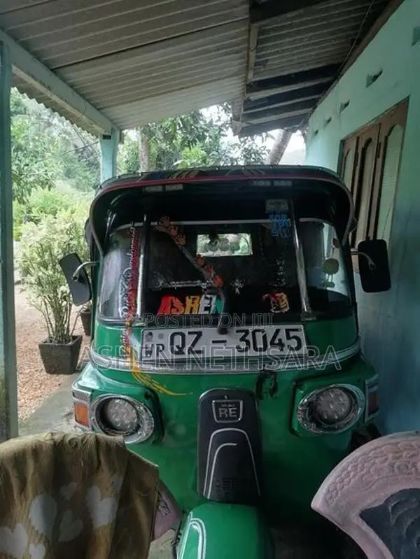 Bajaj RE 175cc 2010