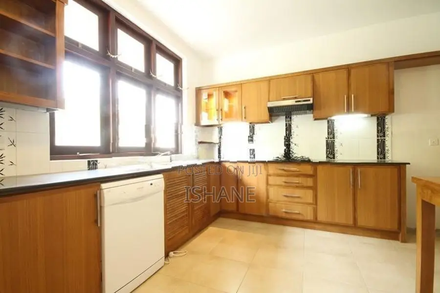 Luxury House For Rent In Malabe - DP004HR