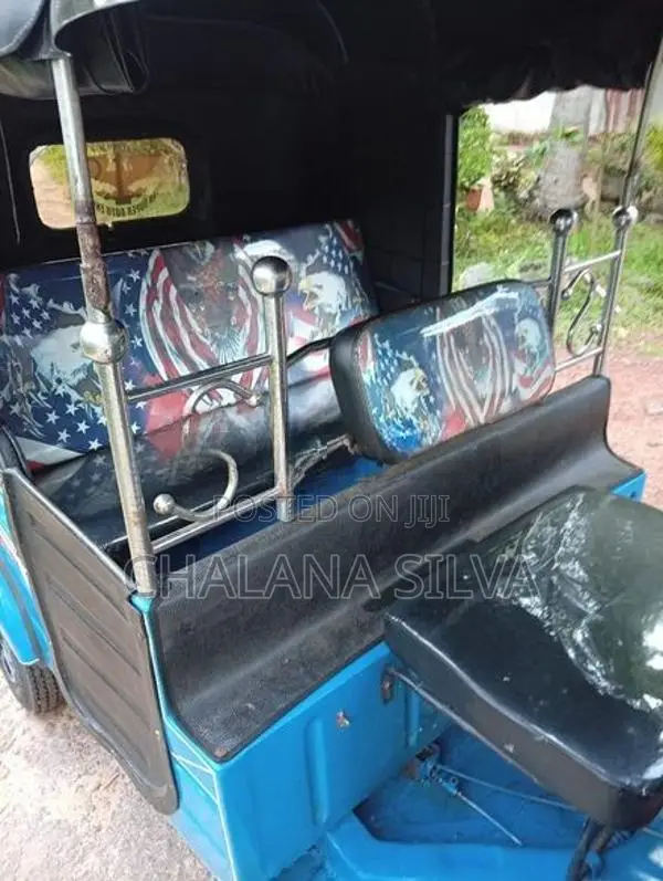 Bajaj RE 1995