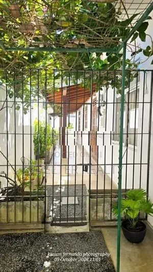 Luxury Modern 3 Bedroom House for rent in Mount Lavinia