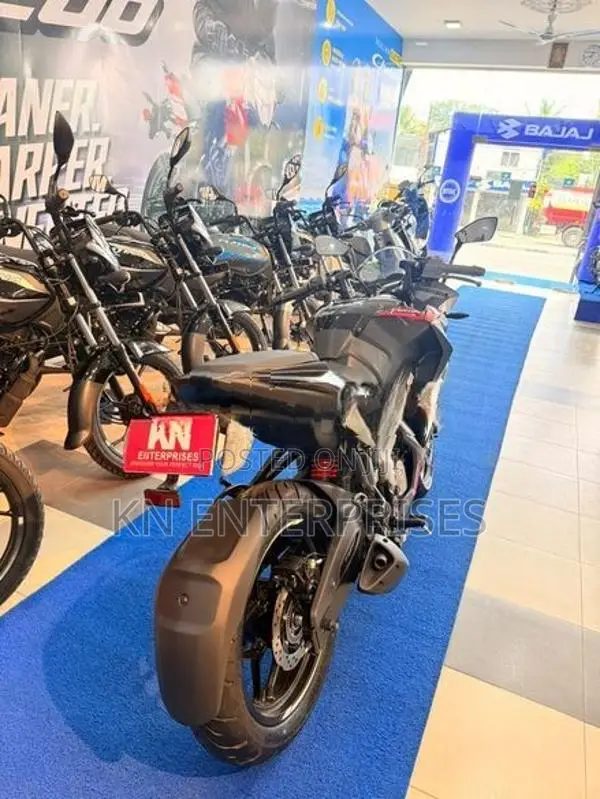 Bajaj Pulsar RS200 2026