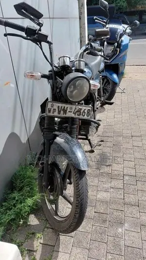 Bajaj Discover 2012