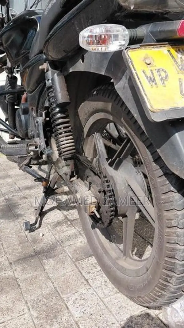 Bajaj Discover 2012