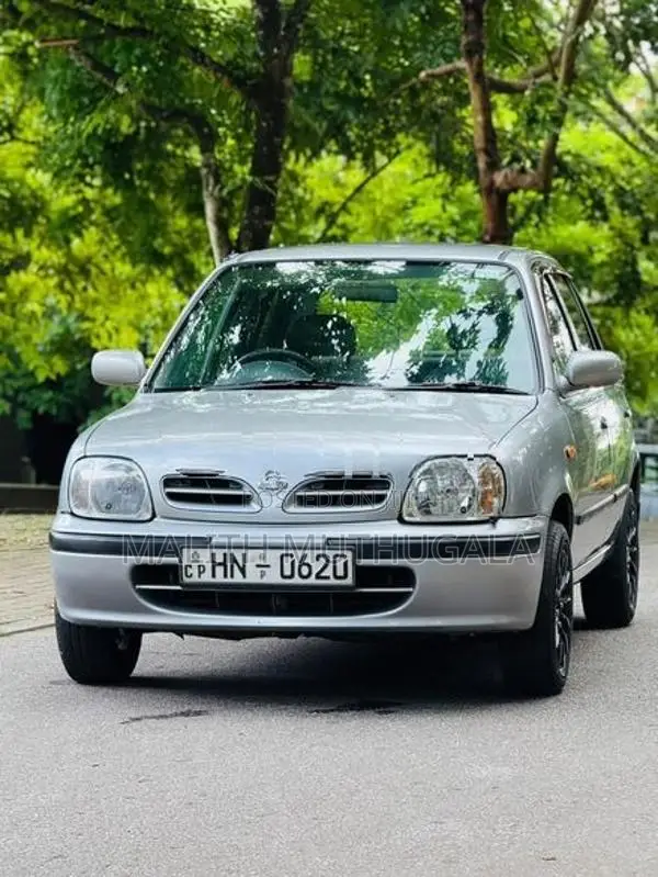 Nissan March K 11 2002